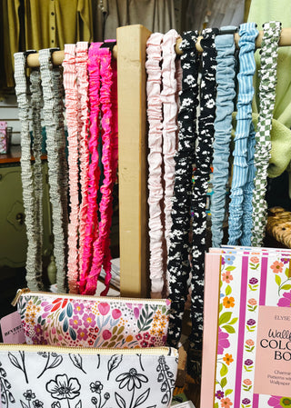 ANDi Breakaway Scrunchie Lanyard